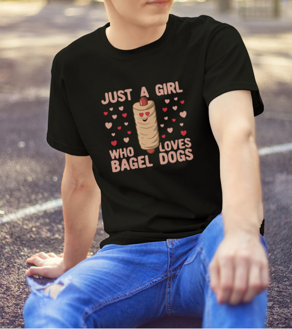 Just A Girl Who Loves Bagel Dogs Kawaii Cute Heart Face T-Shirt