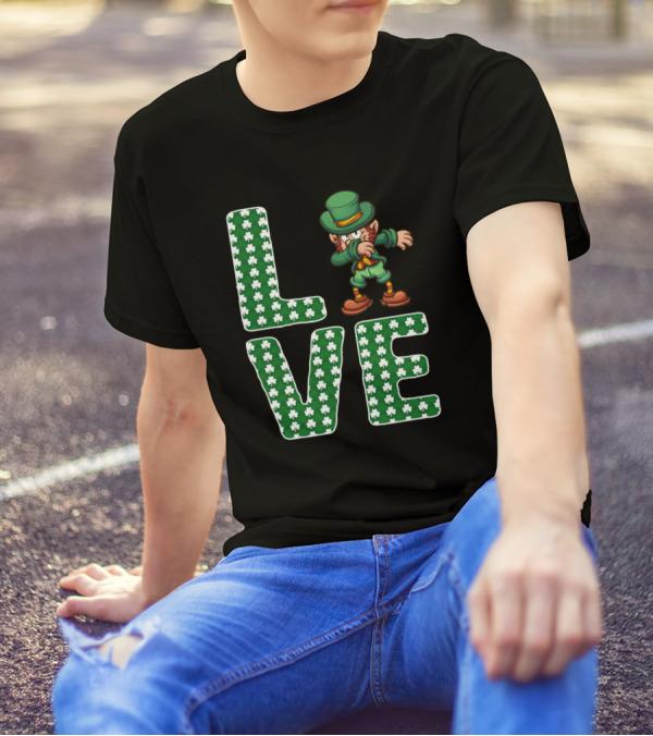 St Patricks Day Love Dabbing Leprechaun Shamrock T-Shirt