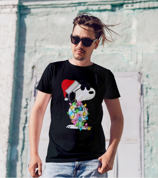 Snoopy Santa Hat Wrapped In Christmas Lights Sunglasses Smirk T-Shirt