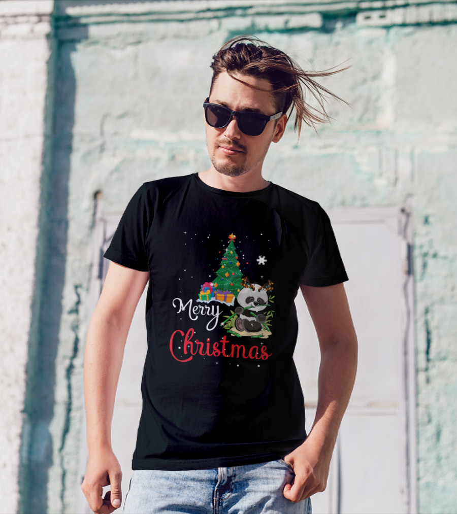 Merry Christmas Panda With Tree And Presents T-Shirt