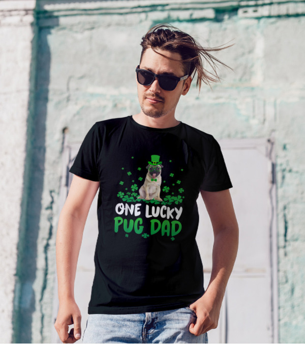 One Lucky Pug Dad Shamrock St Patricks T-Shirt