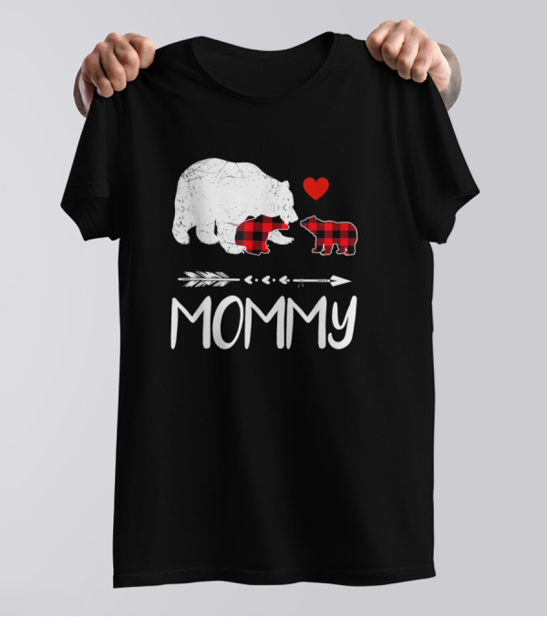 Mommy Bear Red Plaid Cubs With Heart And Arrow T-Shirt