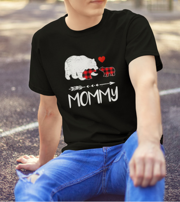 Mommy Bear Red Plaid Cubs With Heart And Arrow T-Shirt