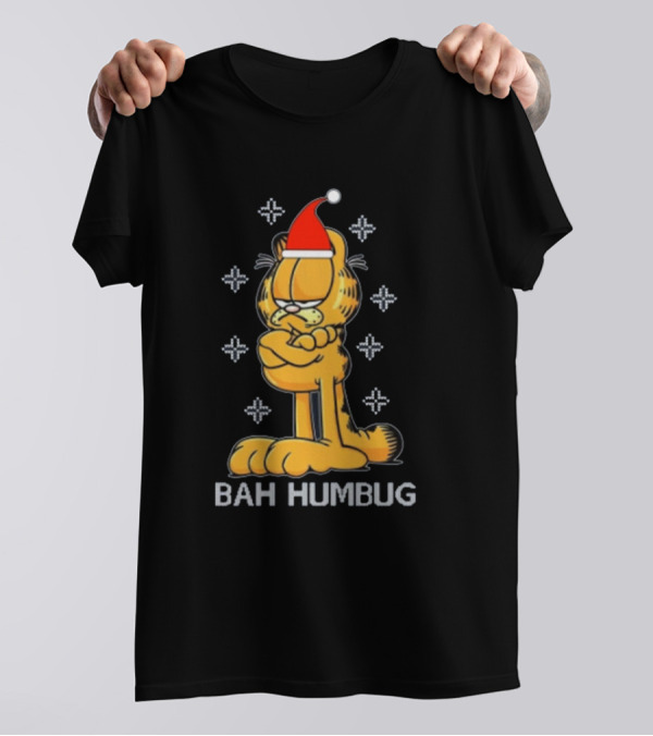 Garfield Bah Humbug Christmas Santa Hat Crossed Arms T-Shirt