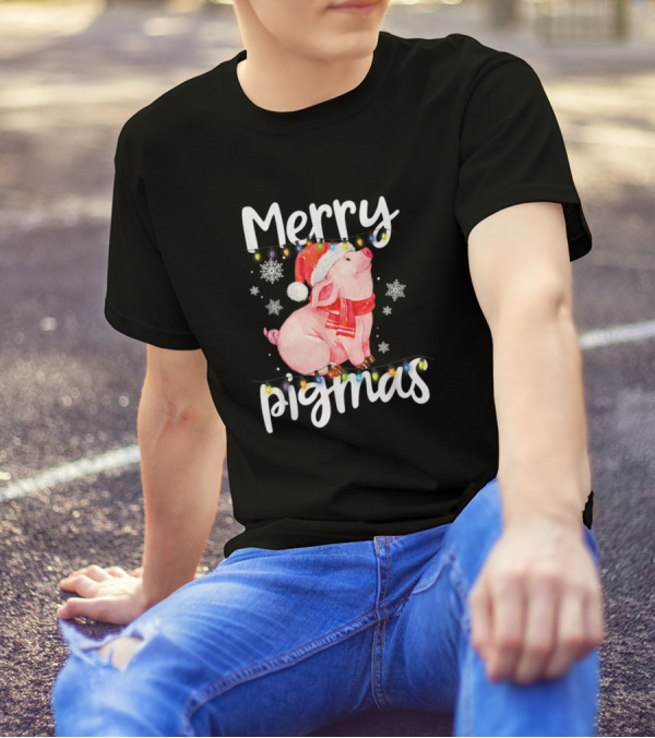 Merry Pigmas Funny Pig With Santa Hat And Snowflakes T-Shirt