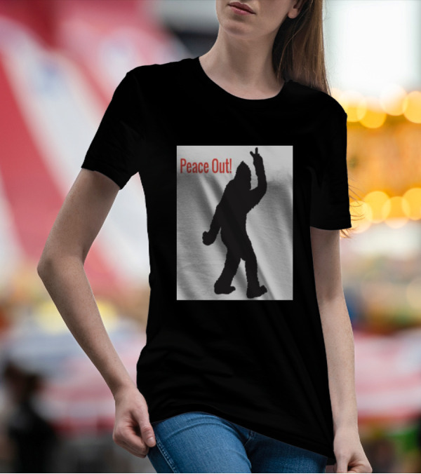 Peace Out Squatch Silhouette Bigfoot Gesture T-Shirt