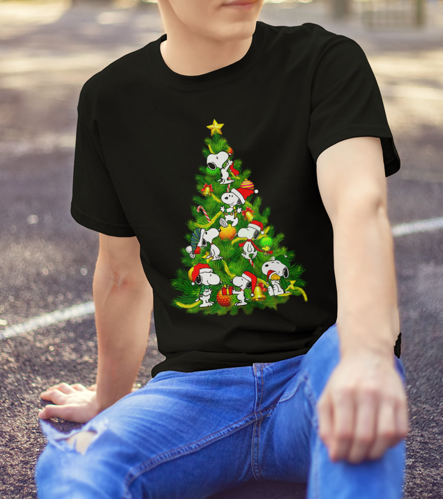 Snoopy Christmas Tree With Santa Hats And Gifts T-Shirt