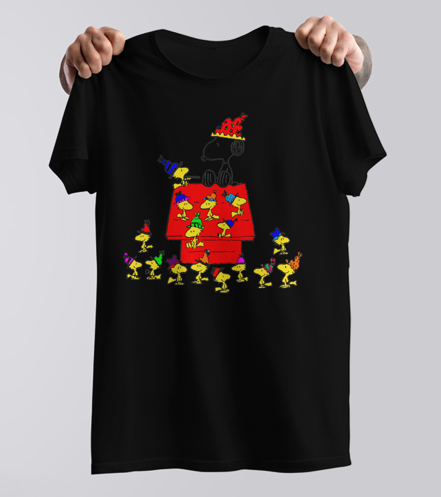 Snoopy And Woodstock Birthday Party Celebration On Doghouse With Party Hats T-Shirt