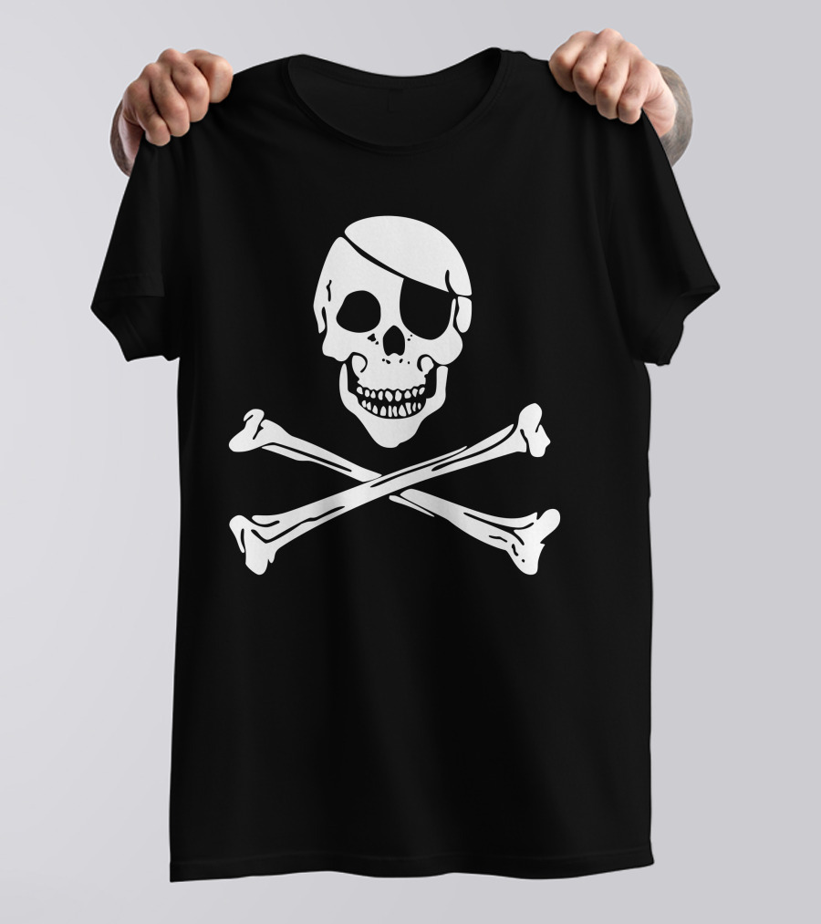 Skull And Crossbones Pirate T-Shirt