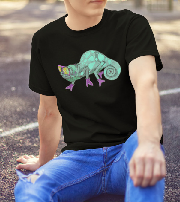 Chameleon Aunt Cool Retro Sunglasses And Boots T-Shirt