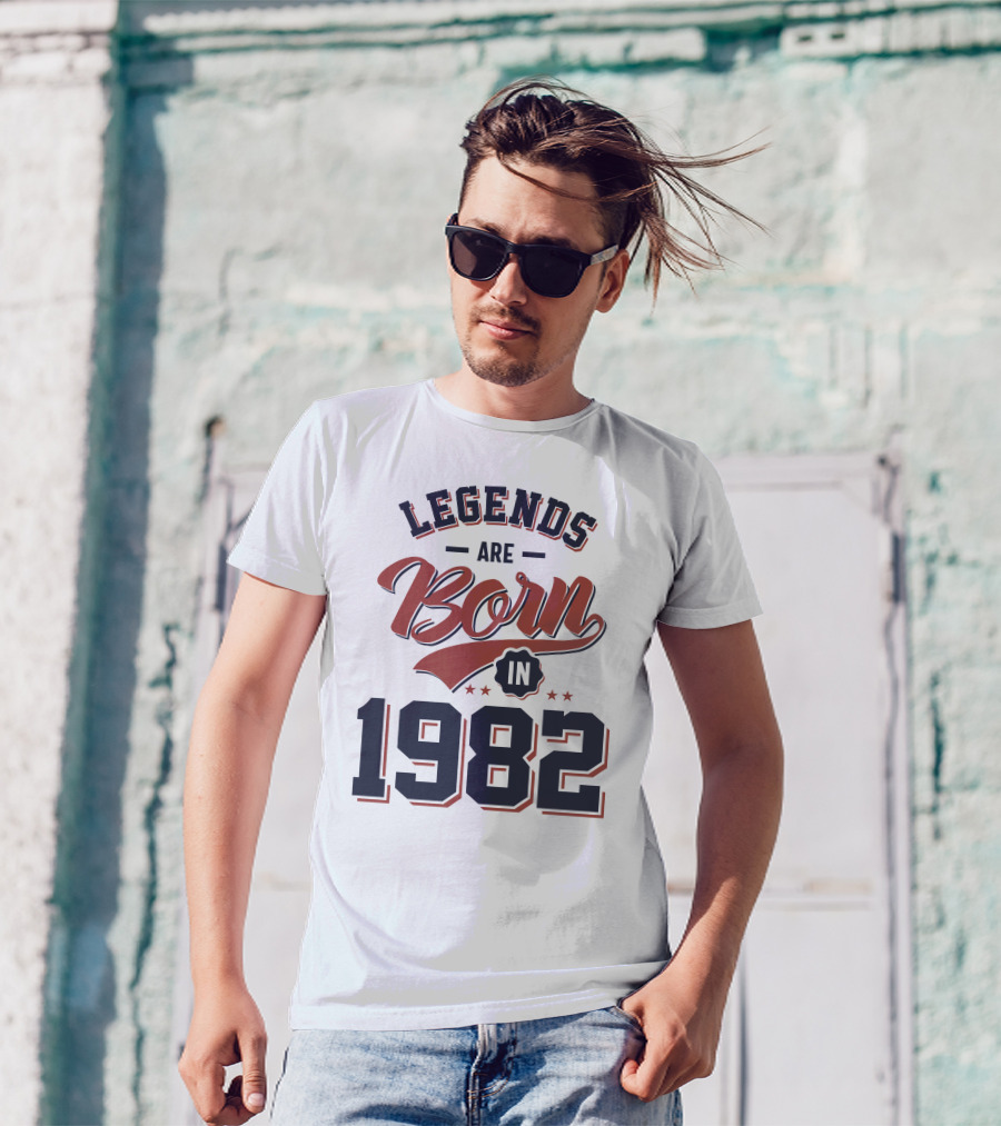 Legends Are Born In 1982 Vintage Birthday T-Shirt