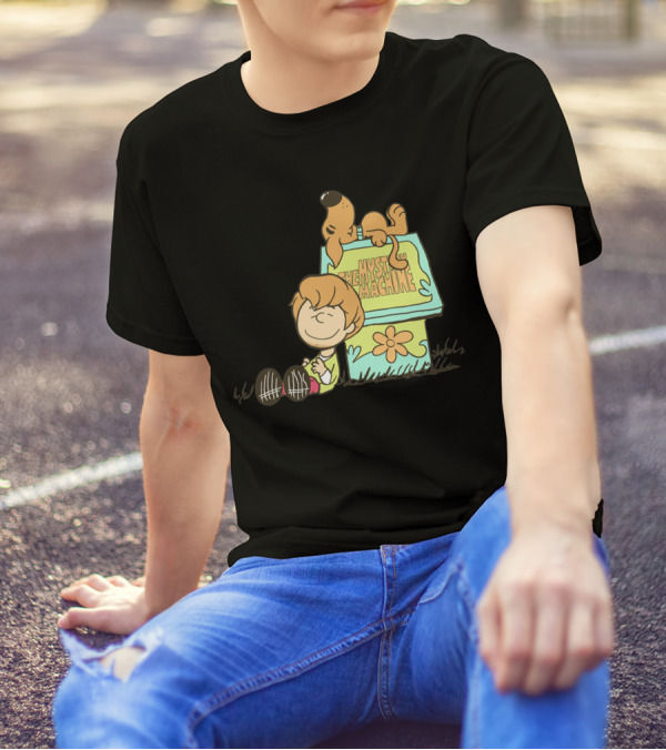 Shaggy And Scooby On Snoopy's Doghouse With Mystery Machine T-Shirt