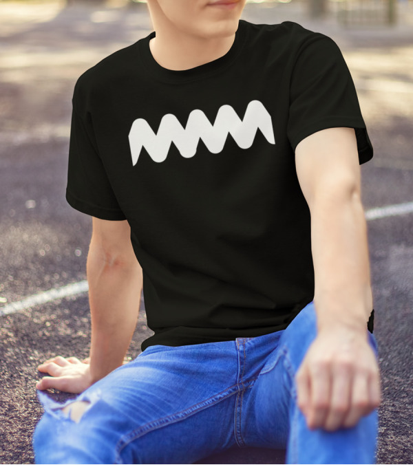 Charlie Brown Iconic Zigzag T-Shirt