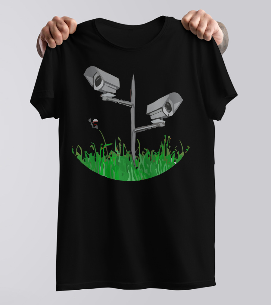 New World Order CCTV Surveillance Cameras In Grass T-Shirt