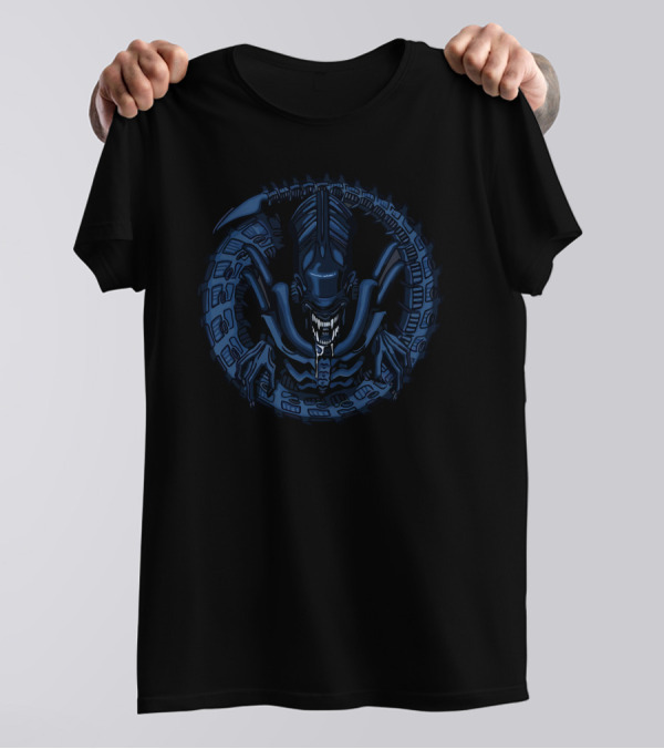 Into Darkness Alien Iconic Creature T-Shirt