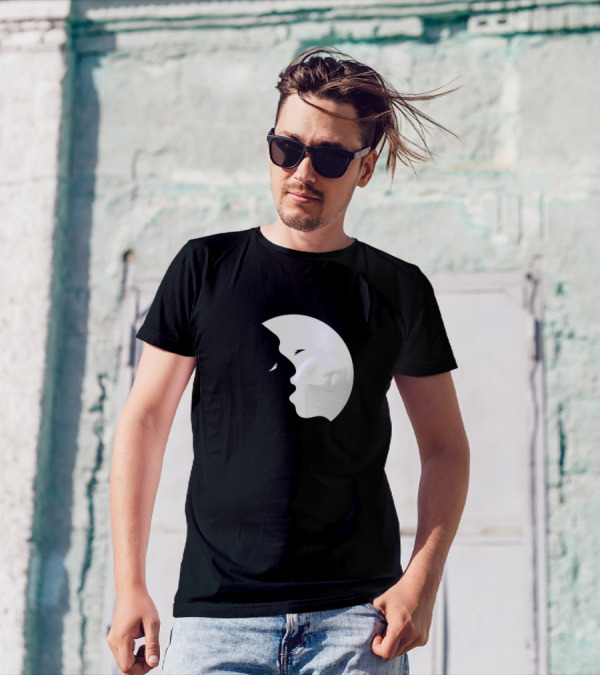 Yin And Yang Lovers Kiss Contrast Circle T-Shirt