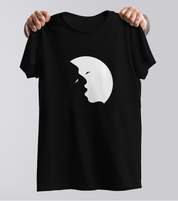 Yin And Yang Lovers Kiss Contrast Circle T-Shirt