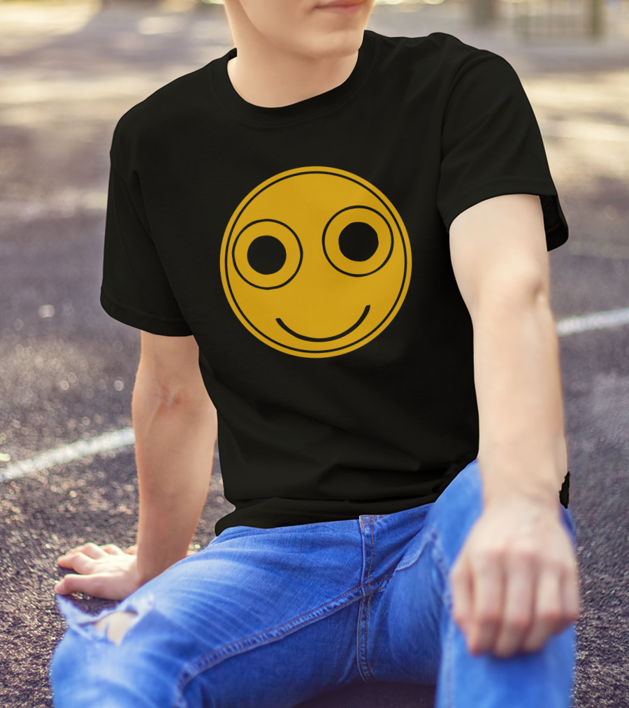 Smiley Face Icon With Bold Circular Eyes T-Shirt