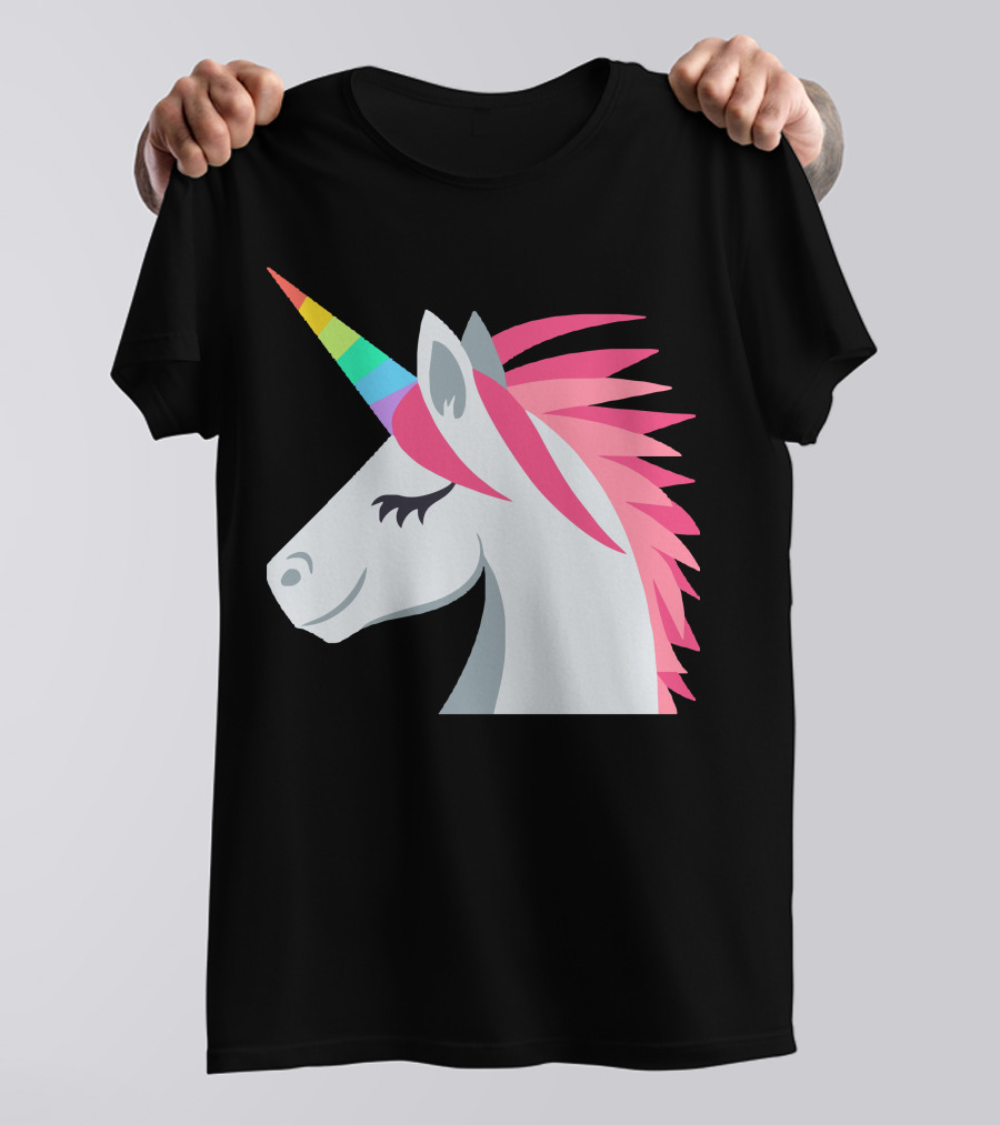 Cute Unicorns Head With Rainbow Horn And Pink Mane T-Shirt