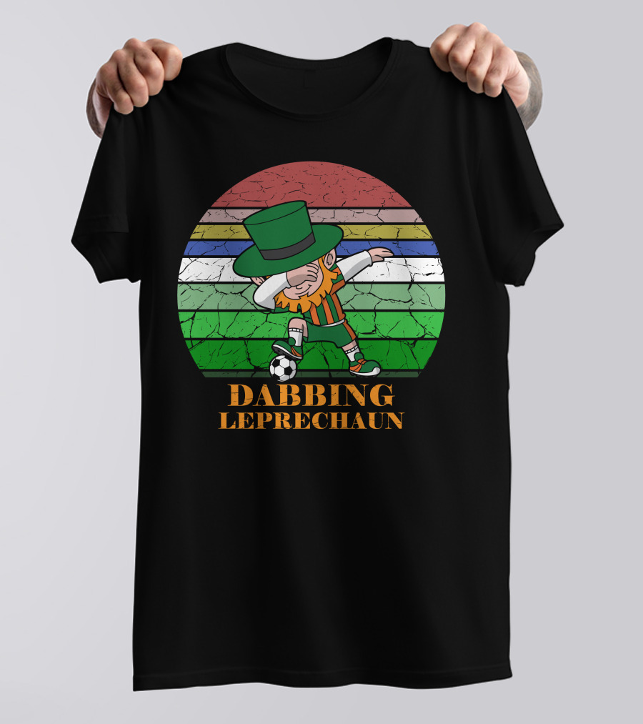 Dabbing Leprechaun Soccer Irish Pride Rainbow Circle T-Shirt