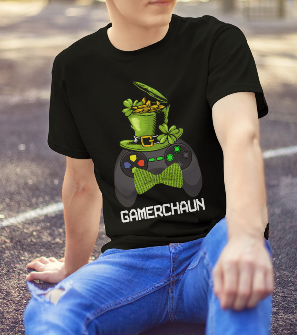 Gamerchaun Leprechaun Hat Controller Bow Tie Coins T-Shirt