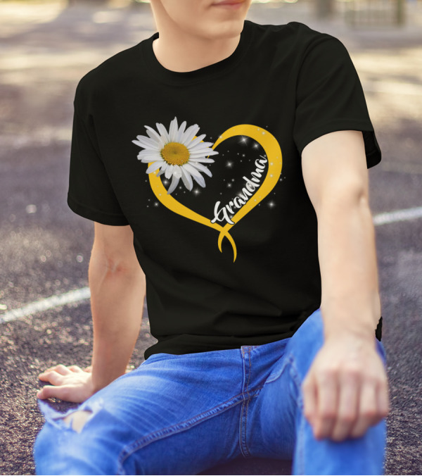 Grandma Daisy Heart Sparkle Flower T-Shirt