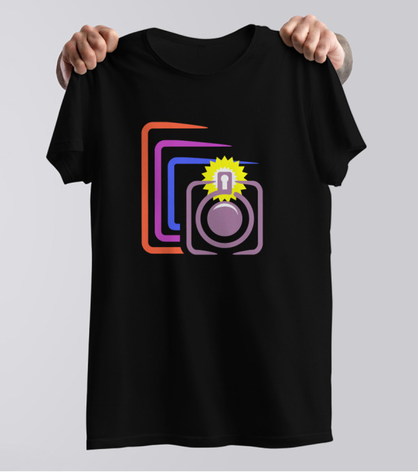 Retro Camera Lens Icon With Vibrant Gradient Frames T-Shirt