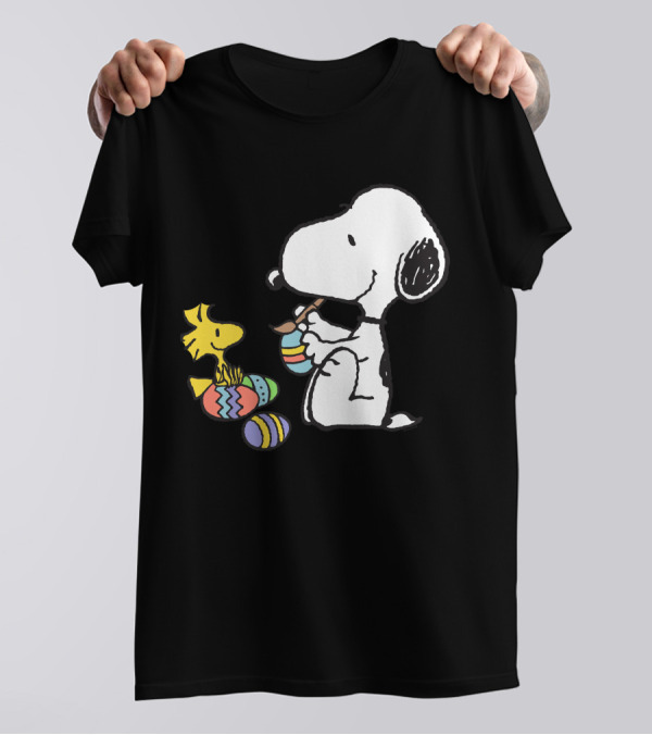 Peanuts Snoopy Woodstock Painting Colorful Easter Eggs T-Shirt