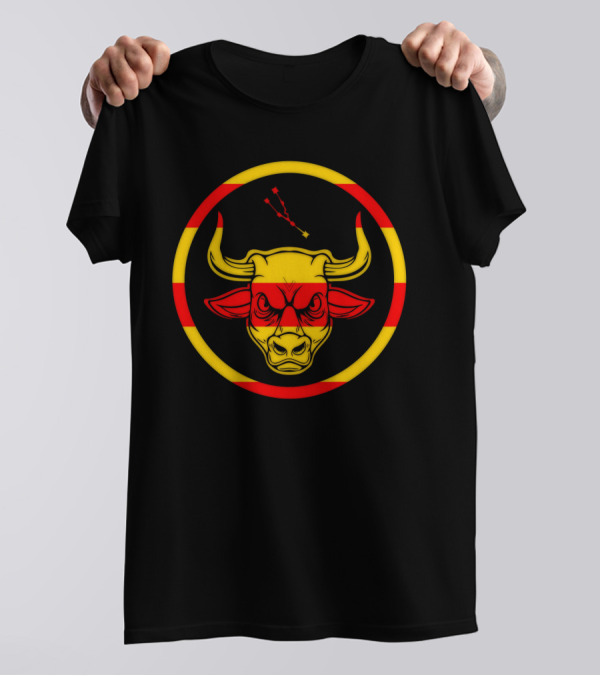 Taurus Zodiaque Espagna Spanish Bull Symbol With Yellow Red Circular T-Shirt