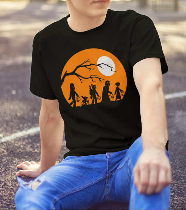 The Halloween Mandalorian Star Wars Trick Or Treat Moon Scene T-Shirt