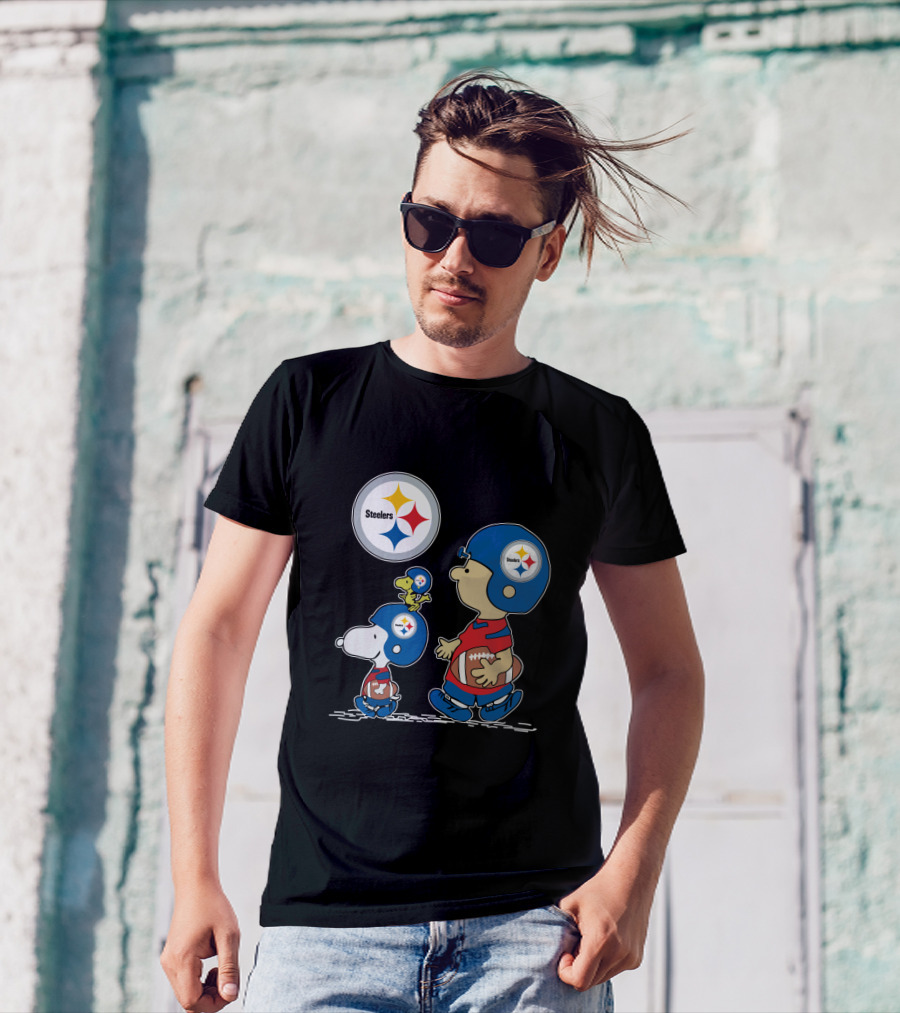 Pittsburgh Steelers Helmet Characters Football Woodstock T-Shirt