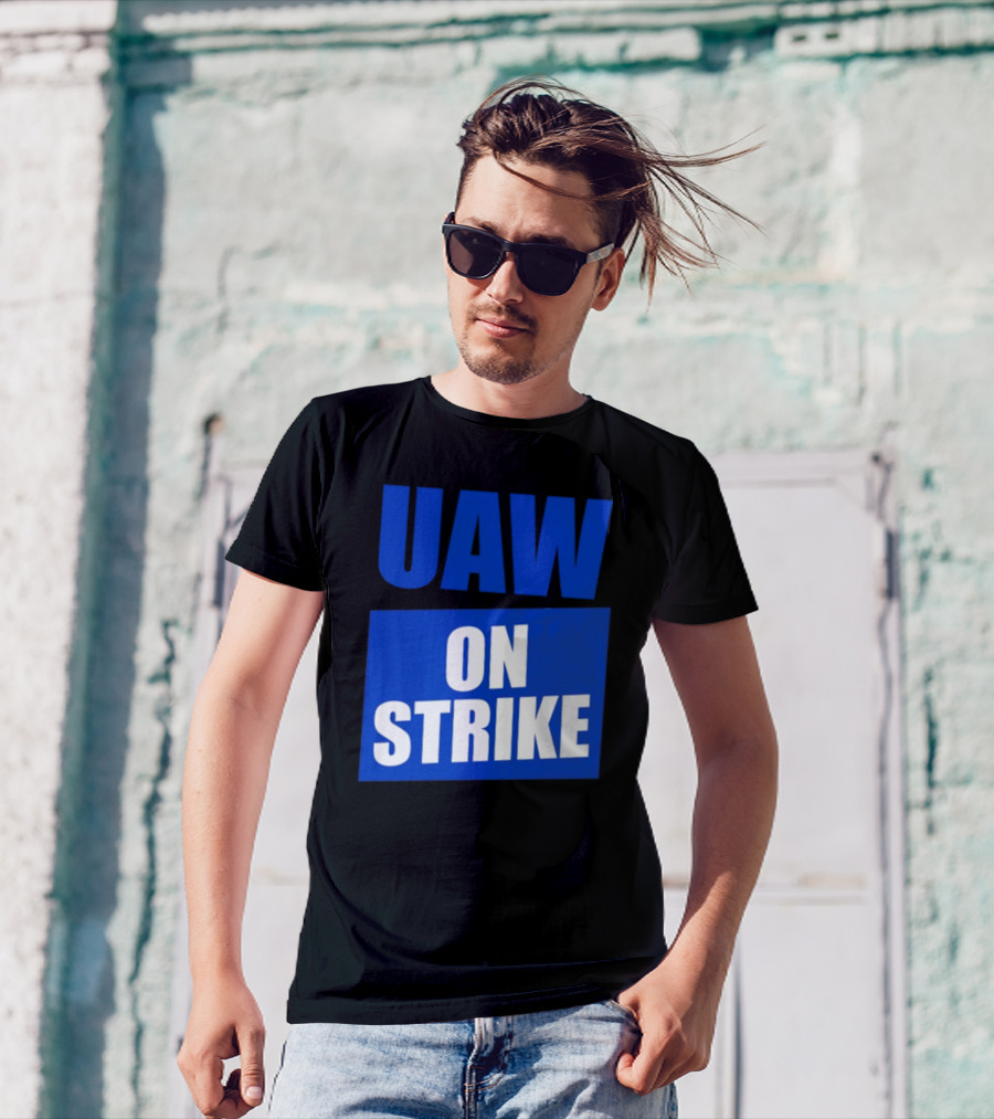 UAW On Strike Bold Blue Protest T-Shirt