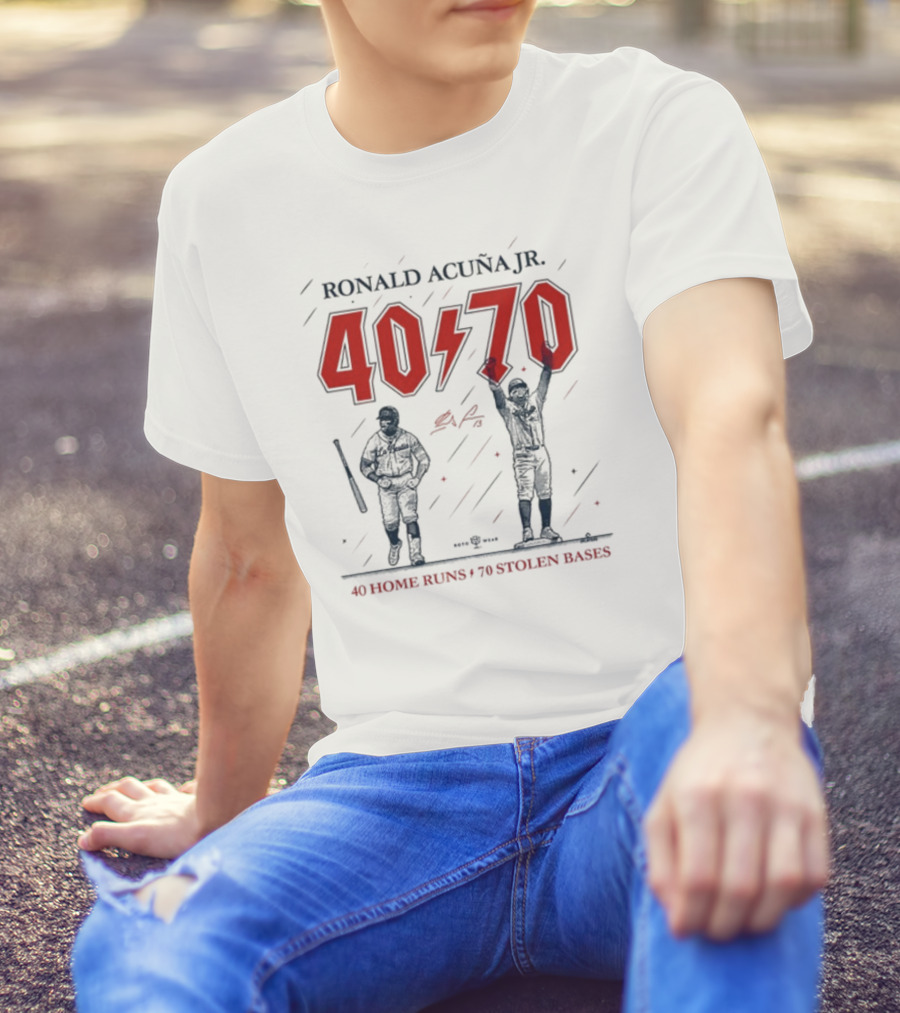 Ronald Acuña Jr 40 70 40 Home Runs 70 Stolen Bases T-Shirt