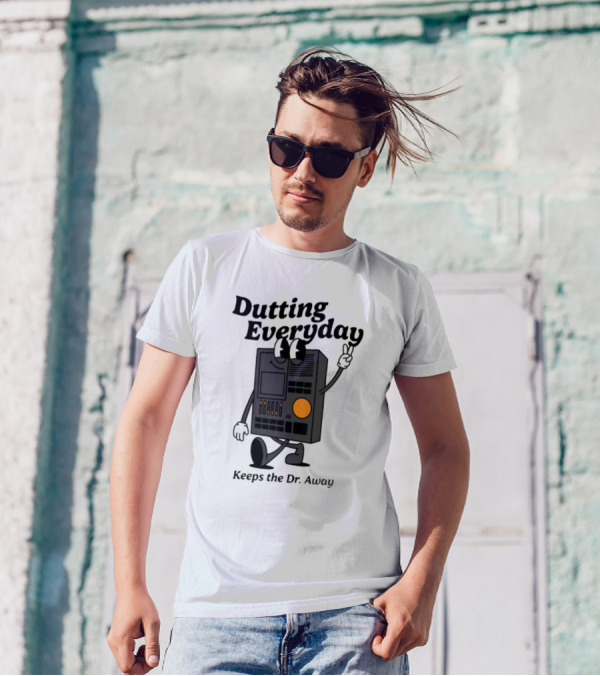 Dutting Everyday Keeps The Dr. Away Rawpaw Dr. Beat By Montañez T-Shirt
