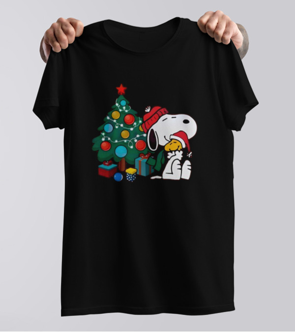 Snoopy And Woodstock Celebrating Christmas By The Tree T-Shirt