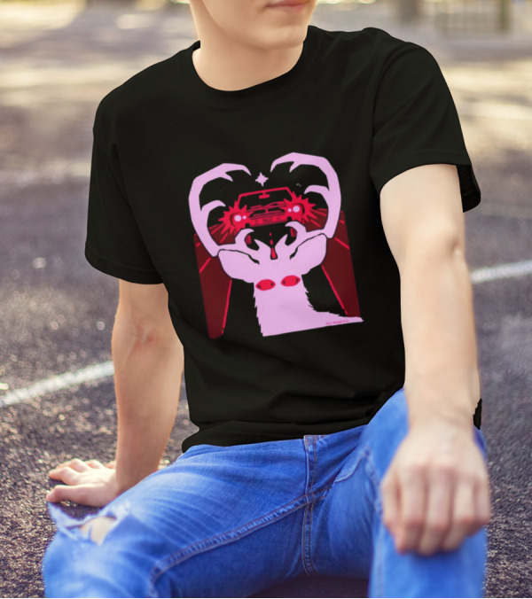 Eyes On The Back Of My Head Stagsbane Pink Deer Antlers Car Red Taillights T-Shirt