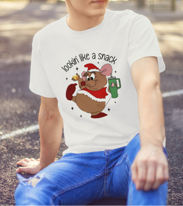 Lookin’ Like A Snack Santa Mouse Holiday Treat T-Shirt
