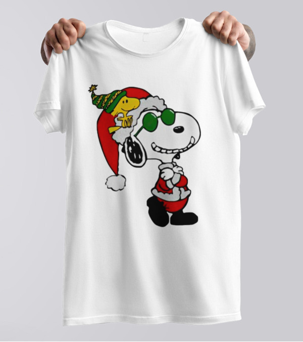 Snoopy And Woodstock Peanuts Merry Christmas Santa Hat And Sunglasses T-Shirt