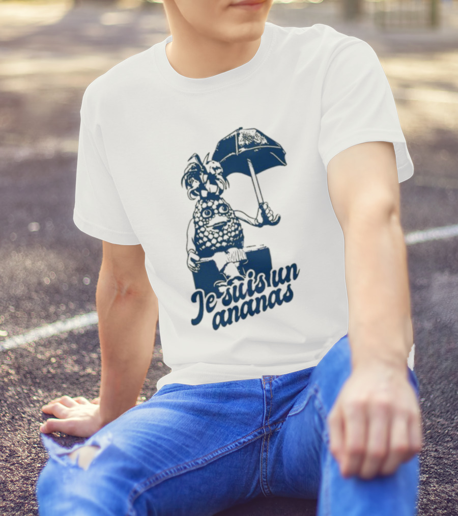 Retrokid Je Suis Un Ananas Pineapple Character With Umbrella T-Shirt