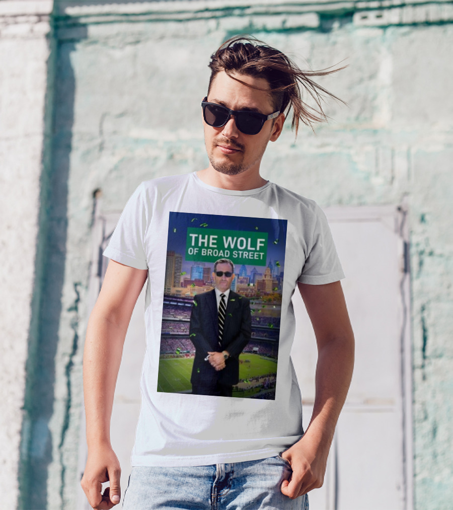 The Wolf Of Broad Street Philly Football Skyline Celebrations T-Shirt