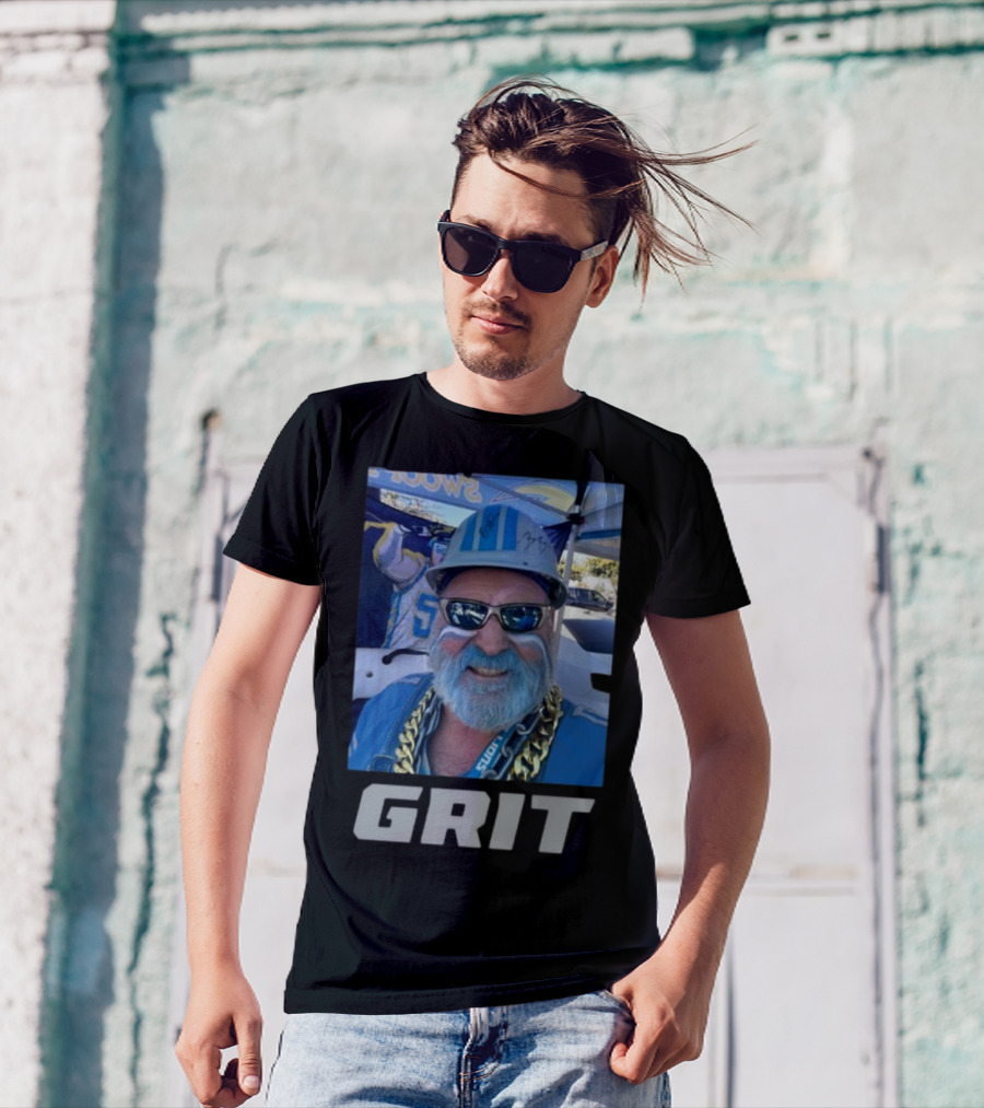 Lions Grit Gameday Enthusiast Celebrating Ron Crackman Crachiola T-Shirt
