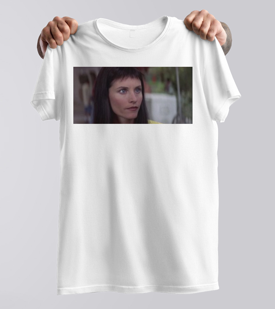 Courteney Cox Scream Movie Character House Party Scene T-Shirt