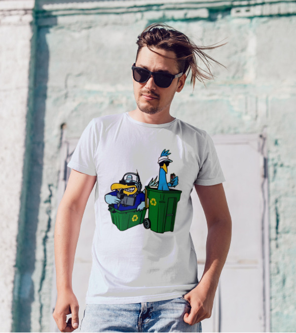 Fairwayjockey Birdie Juice The People’S Birdies Golf Duo Recycling Bins Image T-Shirt