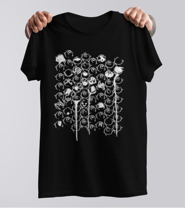Guqqie Black Eye Bubble Wrap T-Shirt