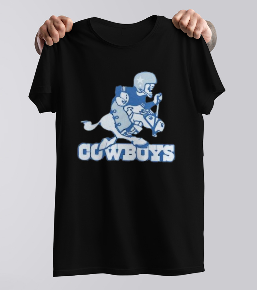 Dallas Cowboys Vintage Cowboy Riding Football Horse Logo 1966 T-Shirt