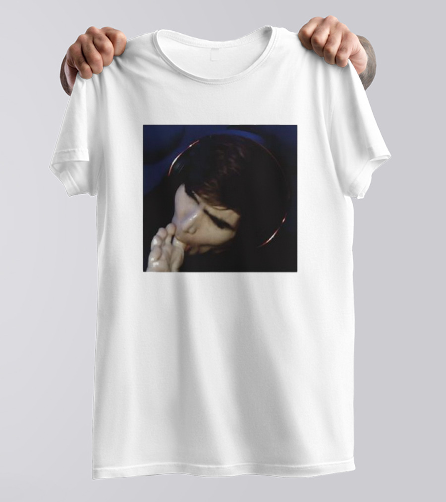 Streamer Damon Fizzy Toe Sucking Image With Headphones T-Shirt