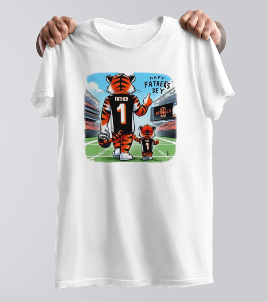 Cincinnati Bengals Mascot Father Son Happy Father’s Day T-Shirt