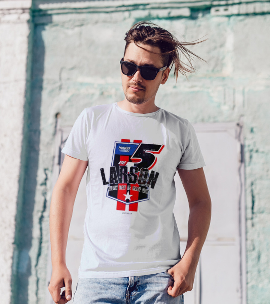 Kyle Larson Hendrick Motorsports Number 5 Every Day Is Race Day Flag T-Shirt