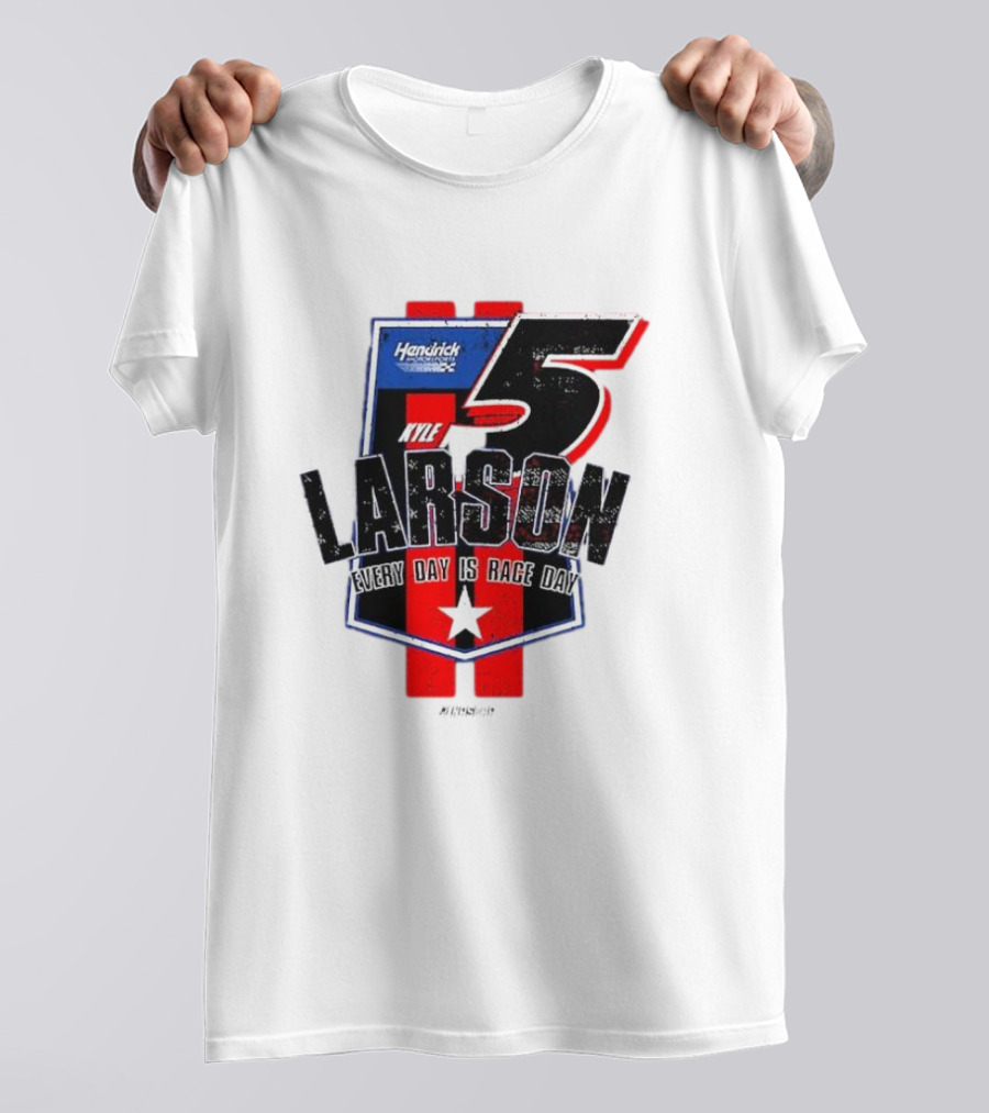 Kyle Larson Hendrick Motorsports Number 5 Every Day Is Race Day Flag T-Shirt