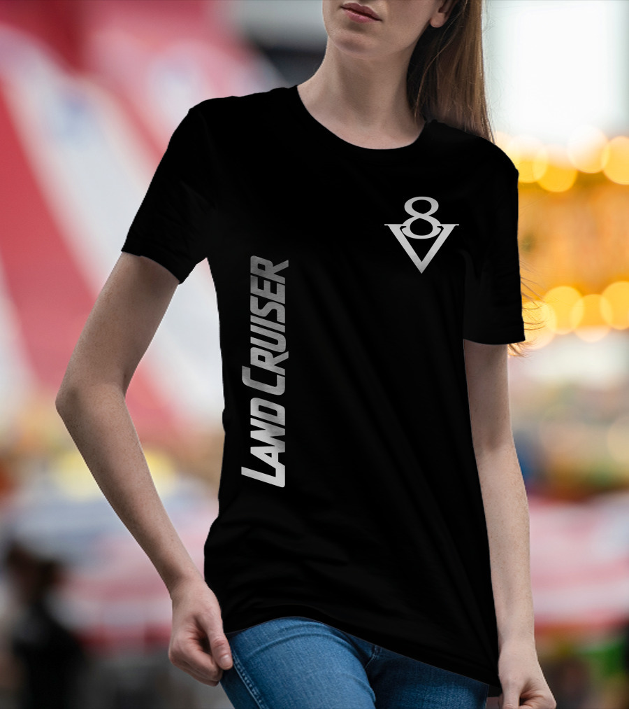 LAND CRUISER V8 T-Shirt